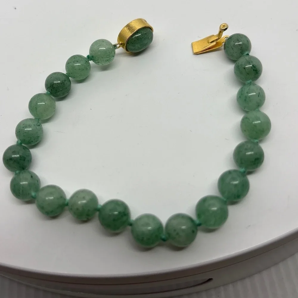 Green Aventurine‎ Beaded Bracelet Knotted Gold Tone Box Clasp 7.25 Inch Vintage